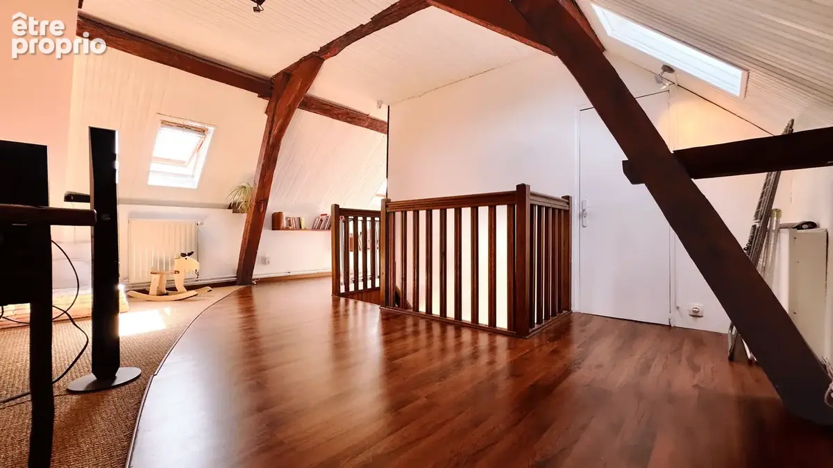 Maison T9 de 206 m2 avec jardin, cave, serre et garages - Courcebœufs - photo 13
