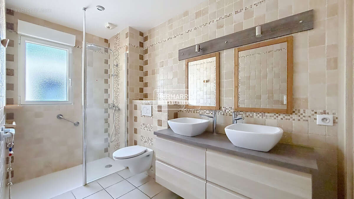 Maison de plain-pied 3 chambres - Centre ville de Haute-Goulaine - photo 6