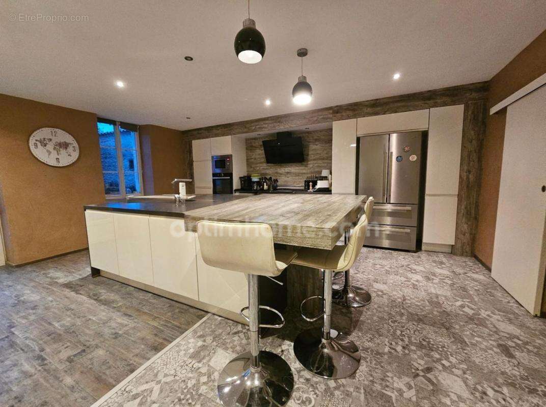 Maison coup de cœur- Charentaise de caractère 6 chambres – 300 m² de confort et d'authenticité ASNIERES SUR NOUERE - photo 9