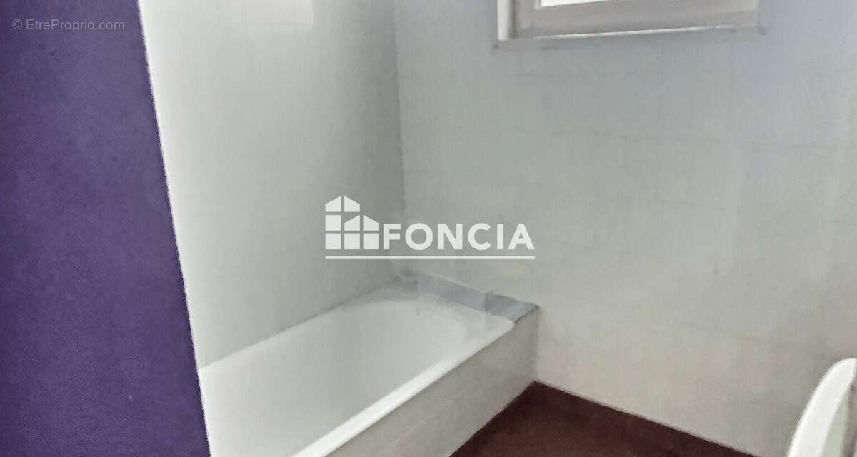 Appartement à SABLONS