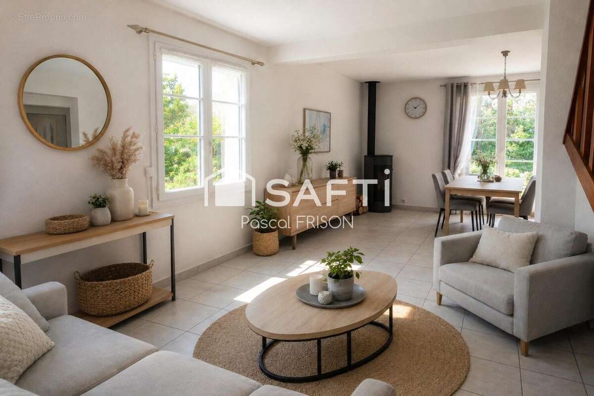 Maison 120 m² à Saint-Etienne-De-Chigny  - photo 6