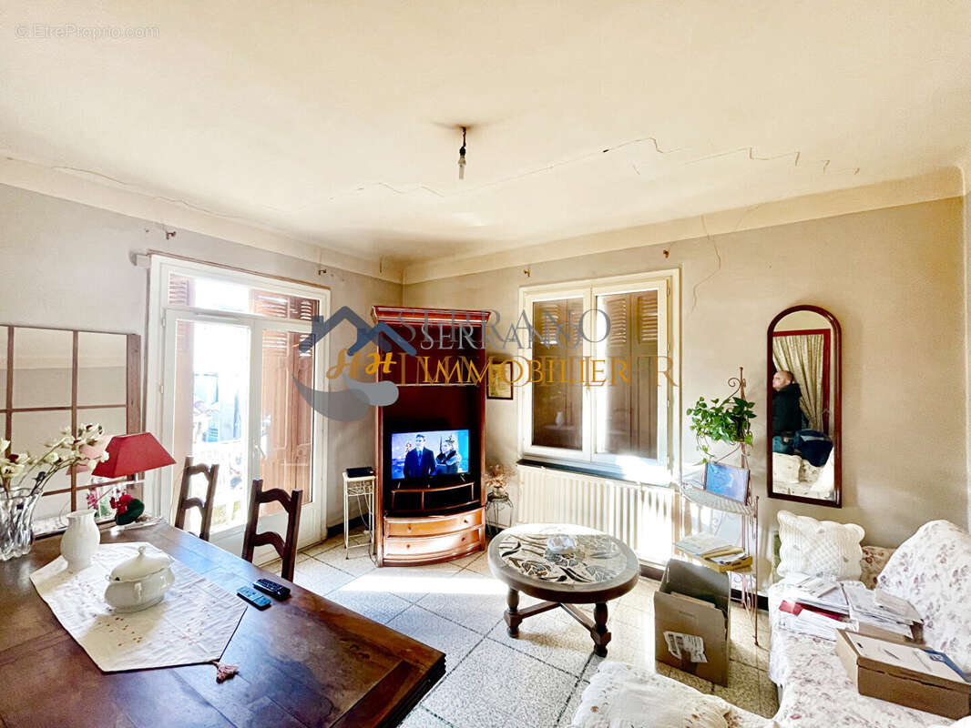 Maison à CHATEAURENARD