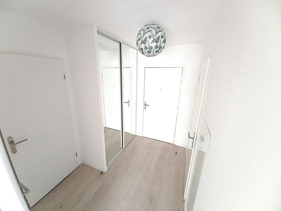 Appt neuf T2 42 m2- 1 ch-1er étage avec balcon et parking dans résidence sécurisée-Prox Zone commerciale&Port! - photo 6
