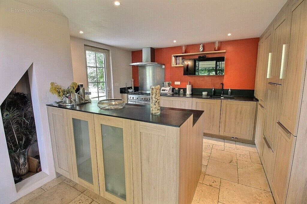 Maison à PERNES-LES-FONTAINES