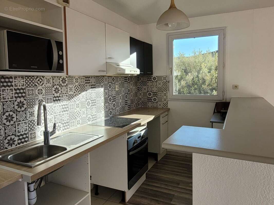 Appartement à MARSEILLE-9E