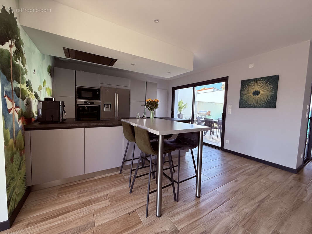 Maison à VAUX-SUR-MER