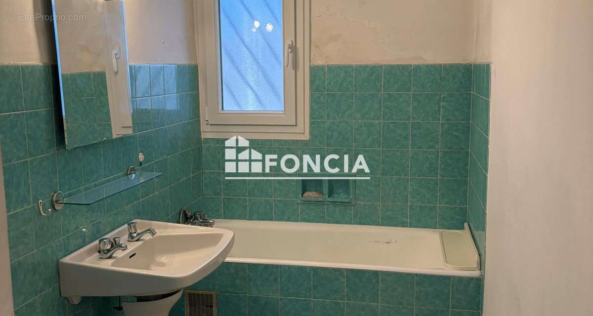 Appartement à SIX-FOURS-LES-PLAGES