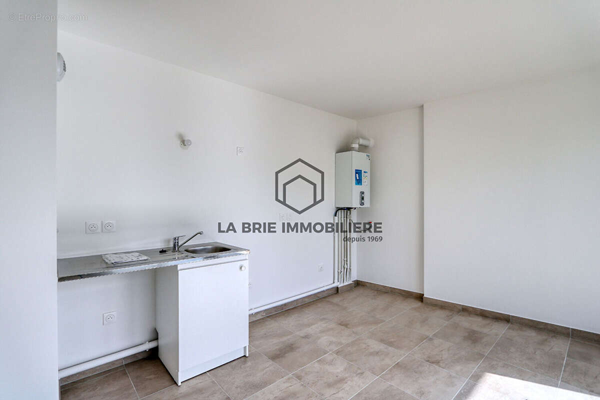 Appartement à CHENNEVIERES-SUR-MARNE