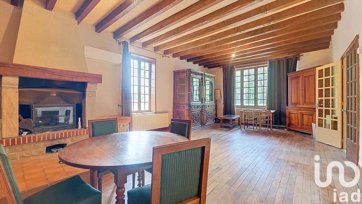 Photo 2 - Maison à SAINT-HILAIRE