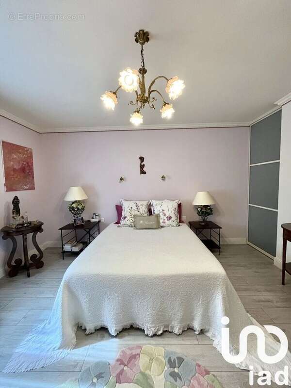 Photo 9 - Maison à MARCILLAC-SAINT-QUENTIN