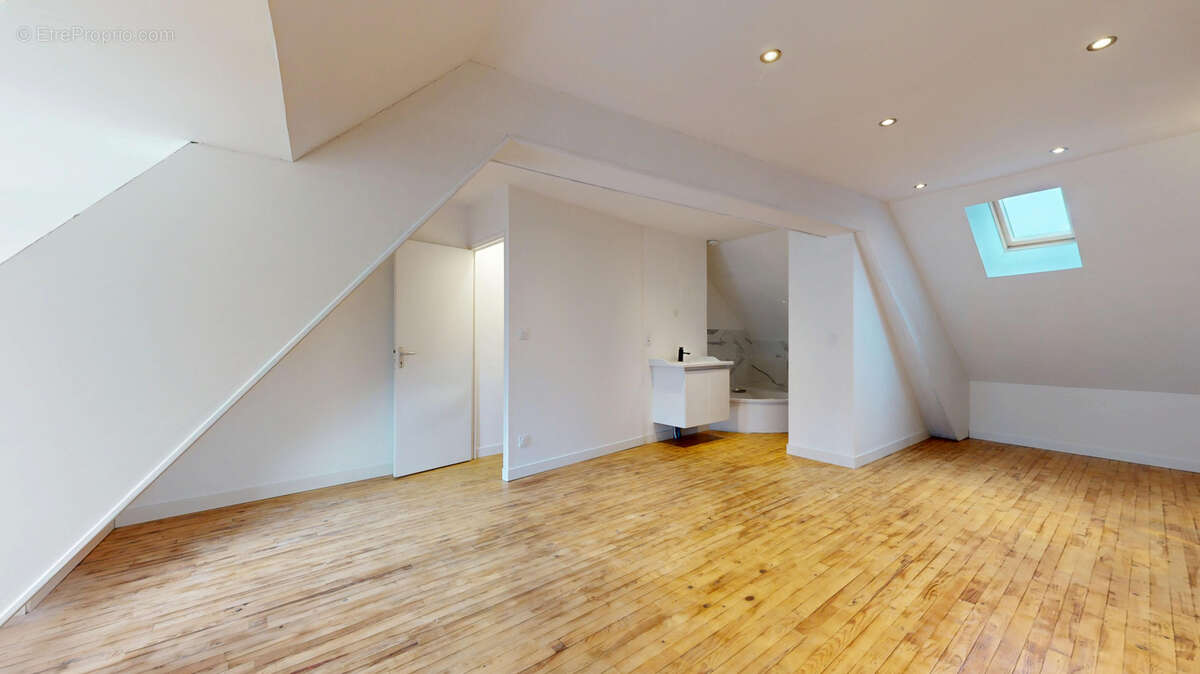 Maison à SAINT-HILAIRE-DU-HARCOUET