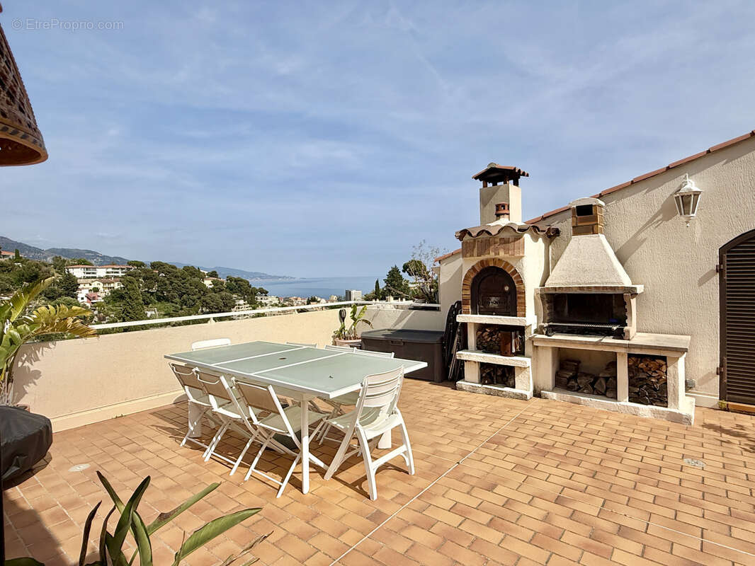 Appartement à ROQUEBRUNE-CAP-MARTIN