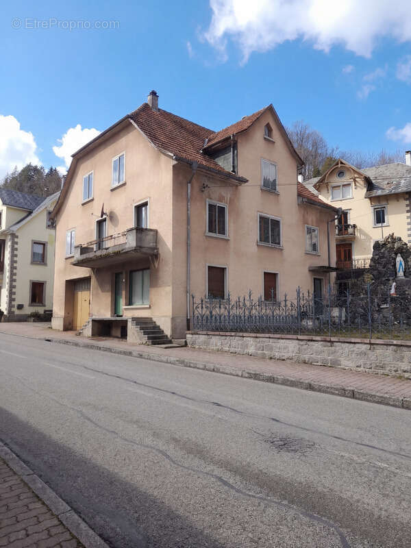 Maison à LE BONHOMME