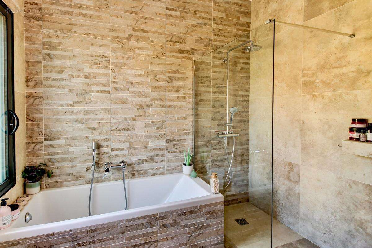 Maison à LA COLLE-SUR-LOUP