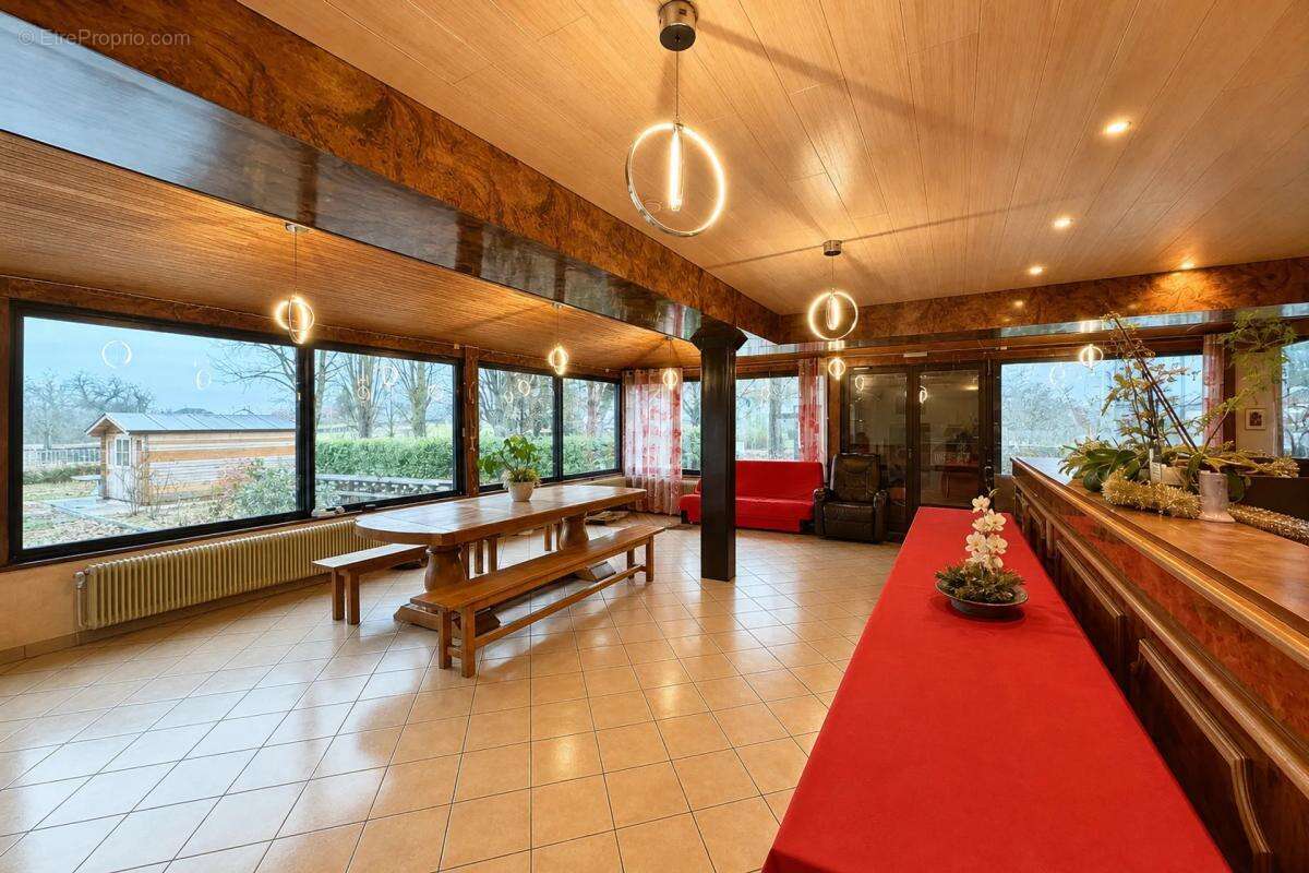 Les abrets-en-dauphiné (38490) – propriété atypique – 335 m² - photo 6
