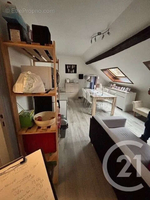 Autre à SAINT-QUENTIN