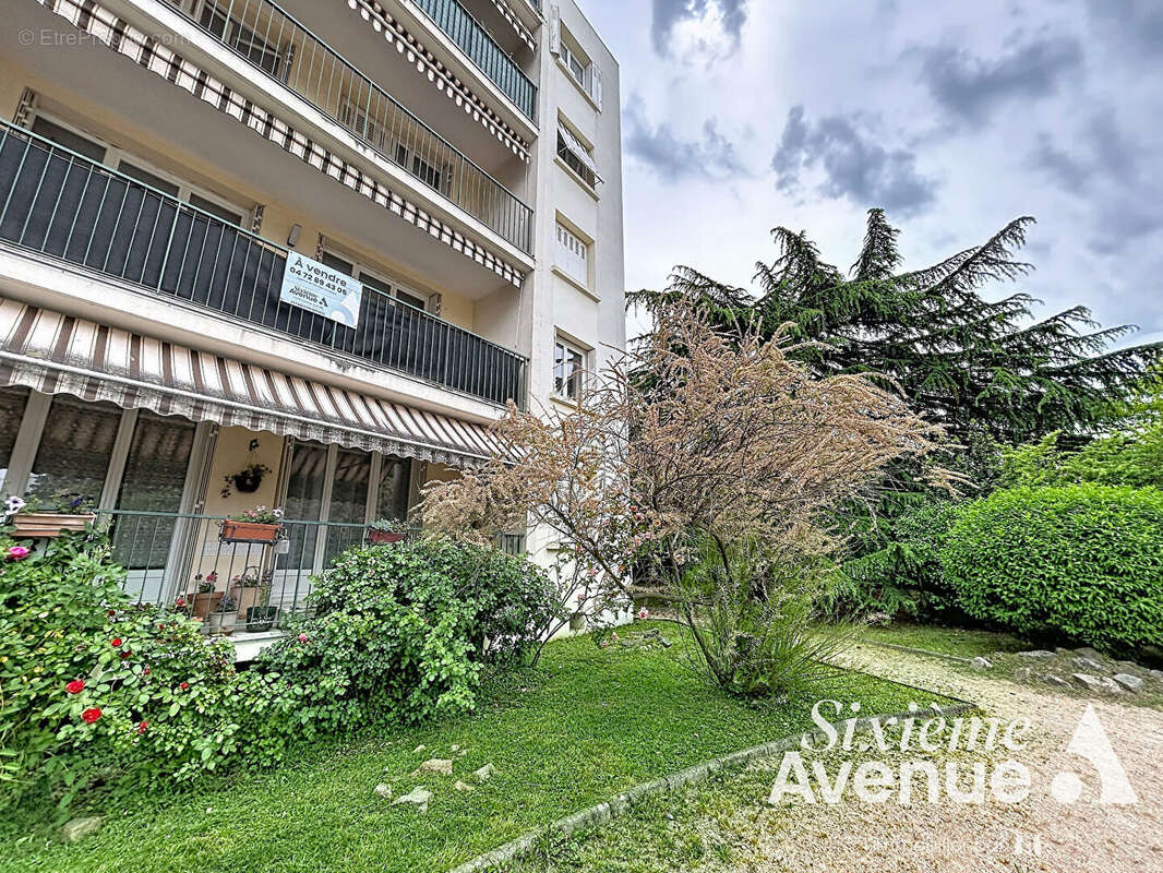 Appartement à BRON