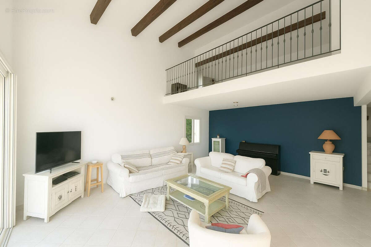 Maison à CARRY-LE-ROUET