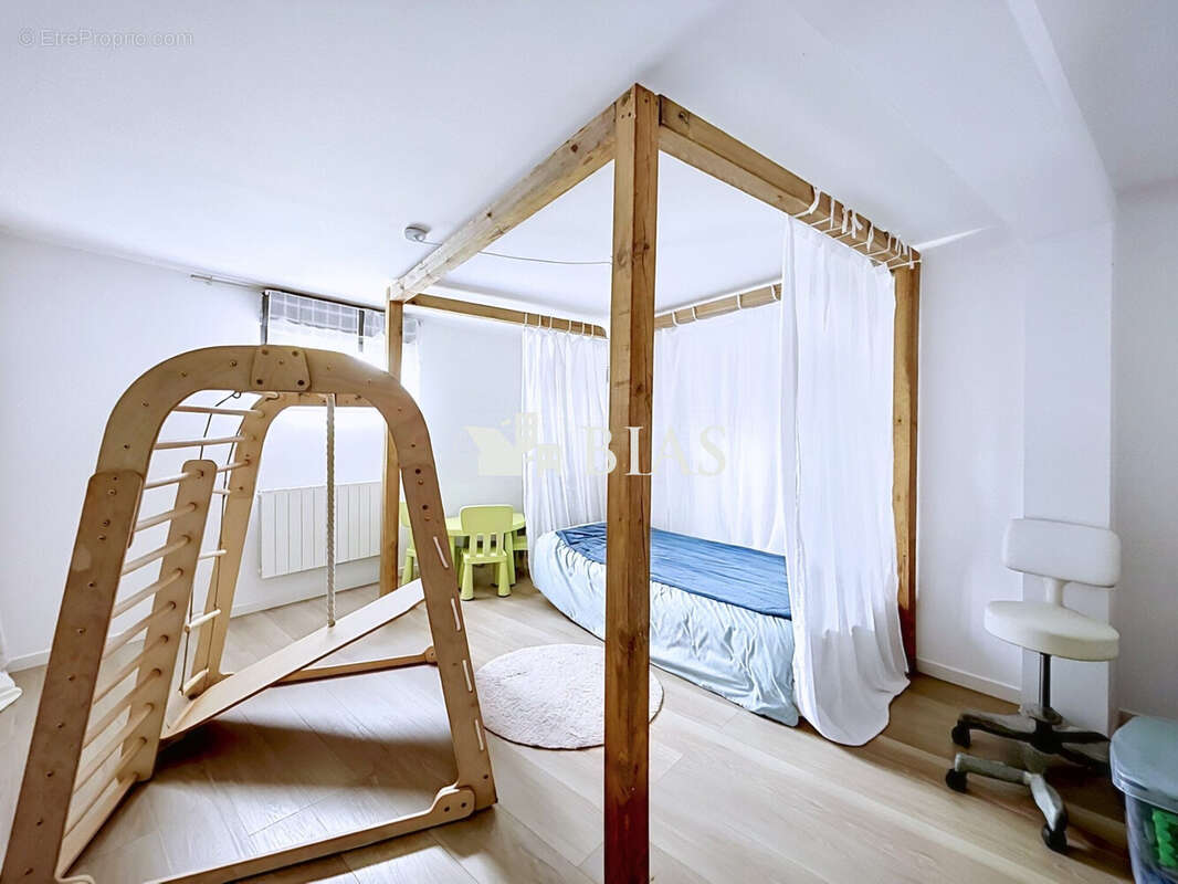 Maison 183 m² à La Haye-Le-Comte  - photo 8