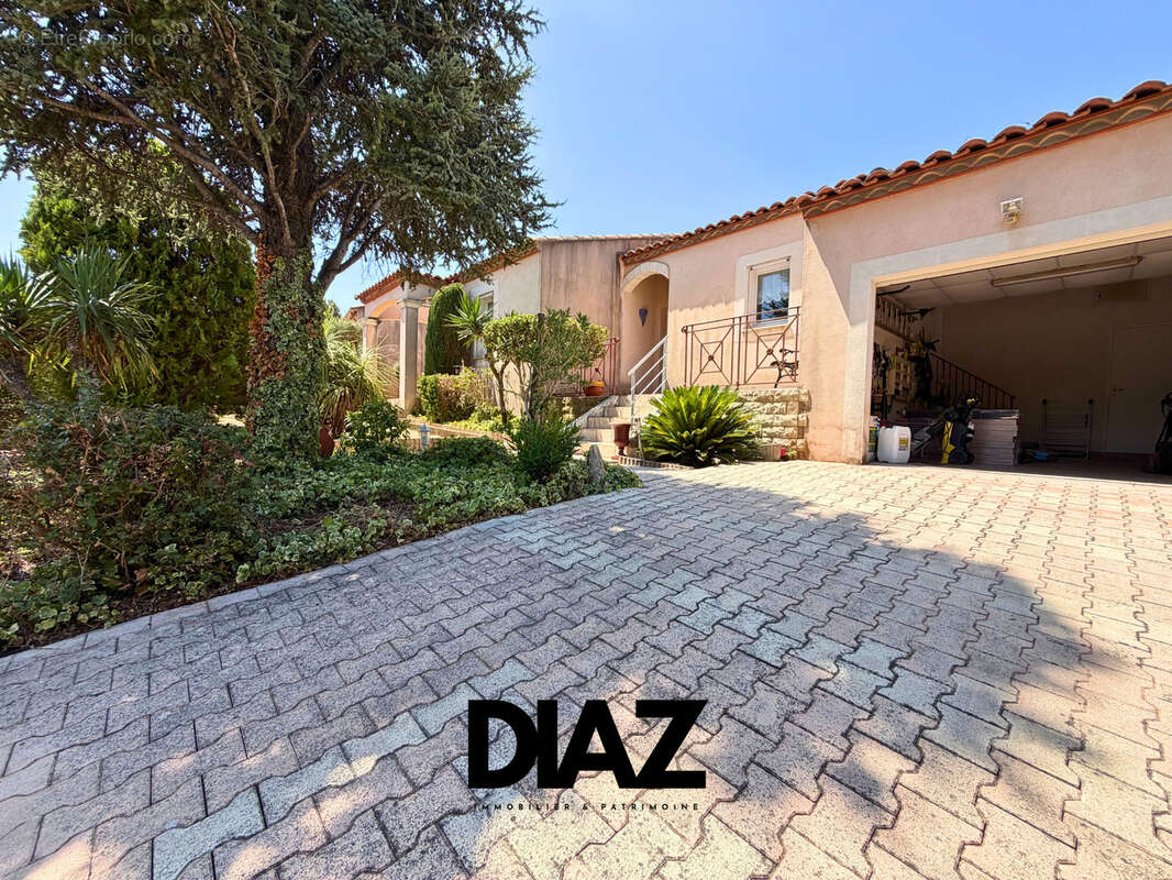 À VENDRE   NÎMES VACQUEROLLES Villa 4 pièces   86 m2   Terrain de 450 m2   299 250 € - photo 13