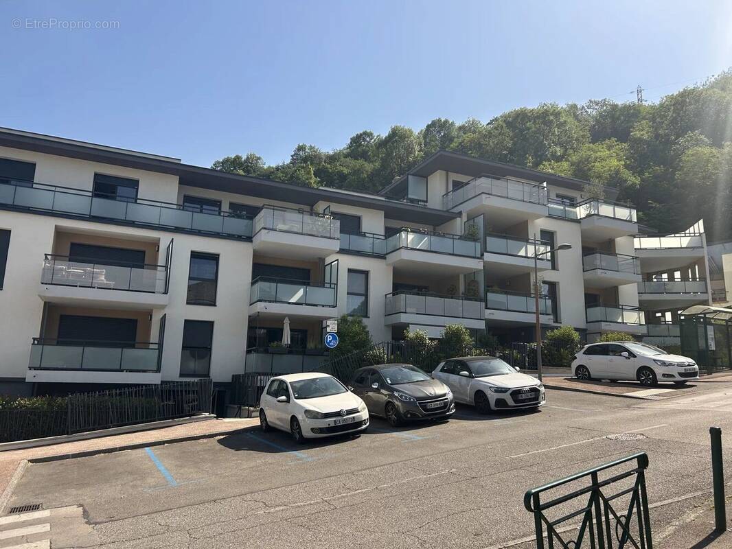 Appartement à VOGLANS
