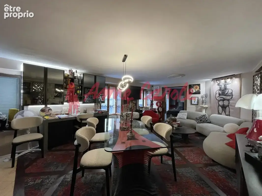Appartement à PARIS-20E