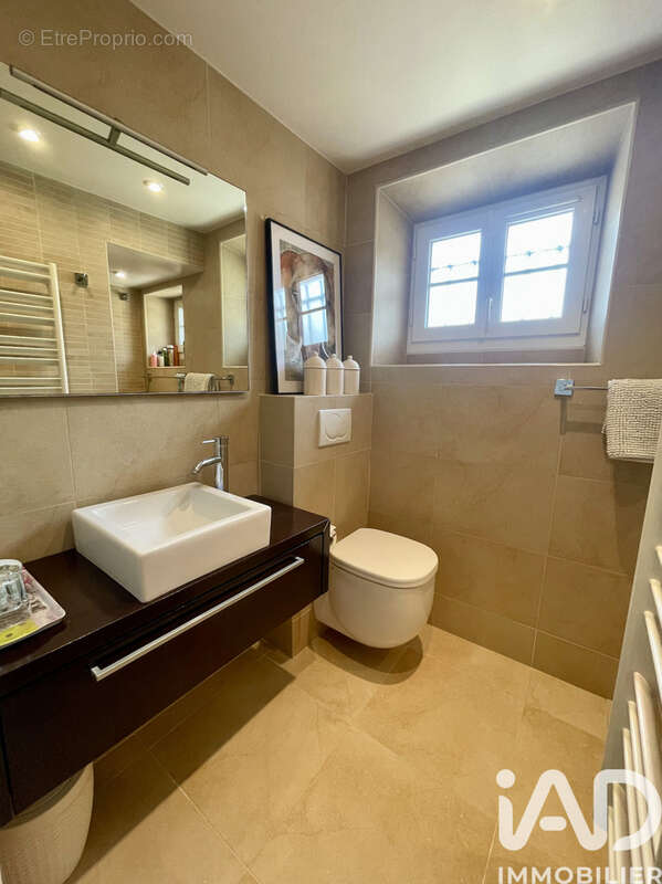 Maison 170 m² à Armeau  - photo 7