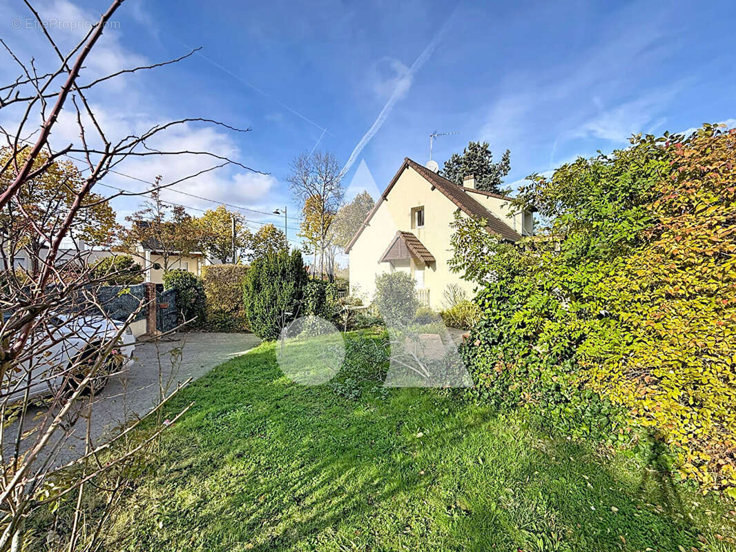 Maison à RUEIL-MALMAISON