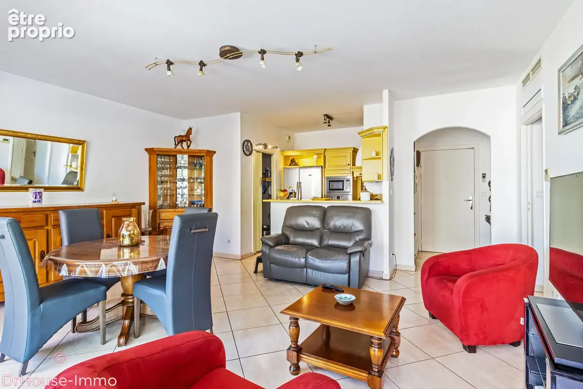 Appartement 3 pièces 66 m² à vendre à Cavalaire-Sur-Mer (83240) - photo 4
