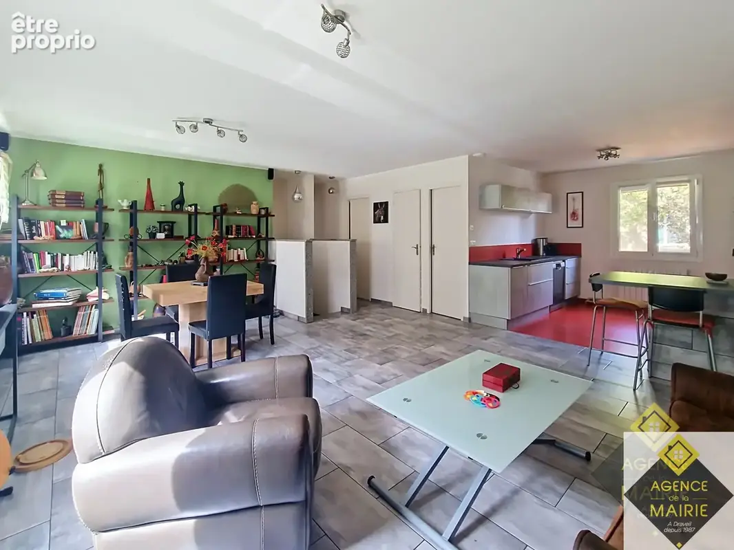 Maison  4/5 pieces sur sous sol - photo 3