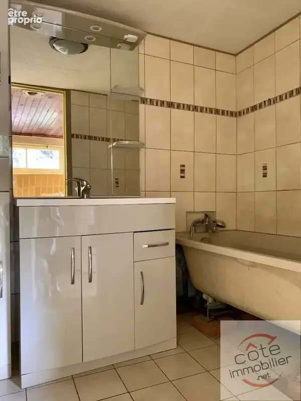 Maison 3 chambres avec jardin et dépendances - photo 9