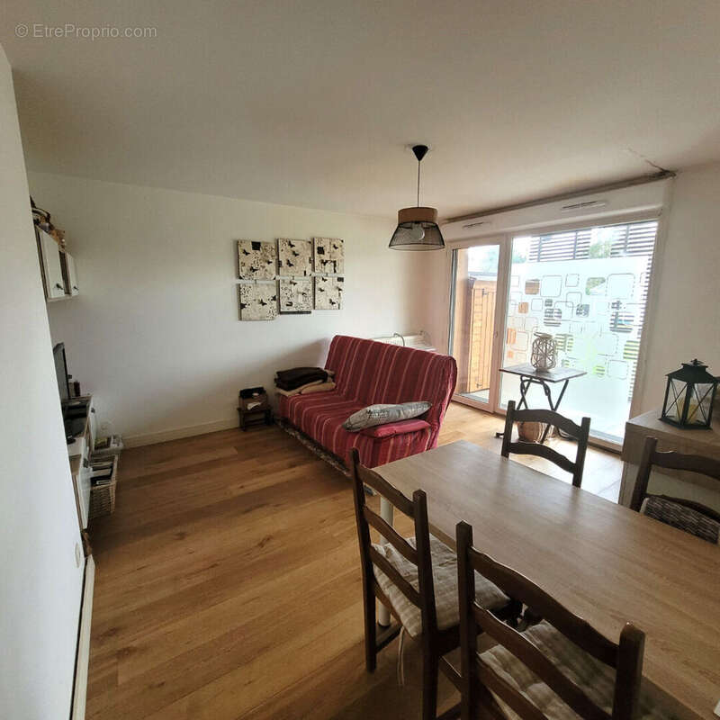 Appartement à LES ULIS