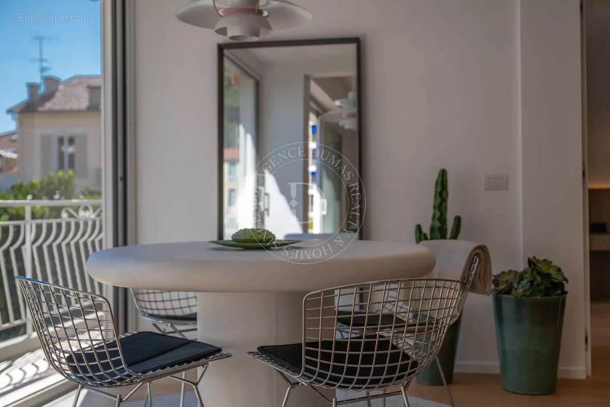 Appartement à BEAULIEU-SUR-MER