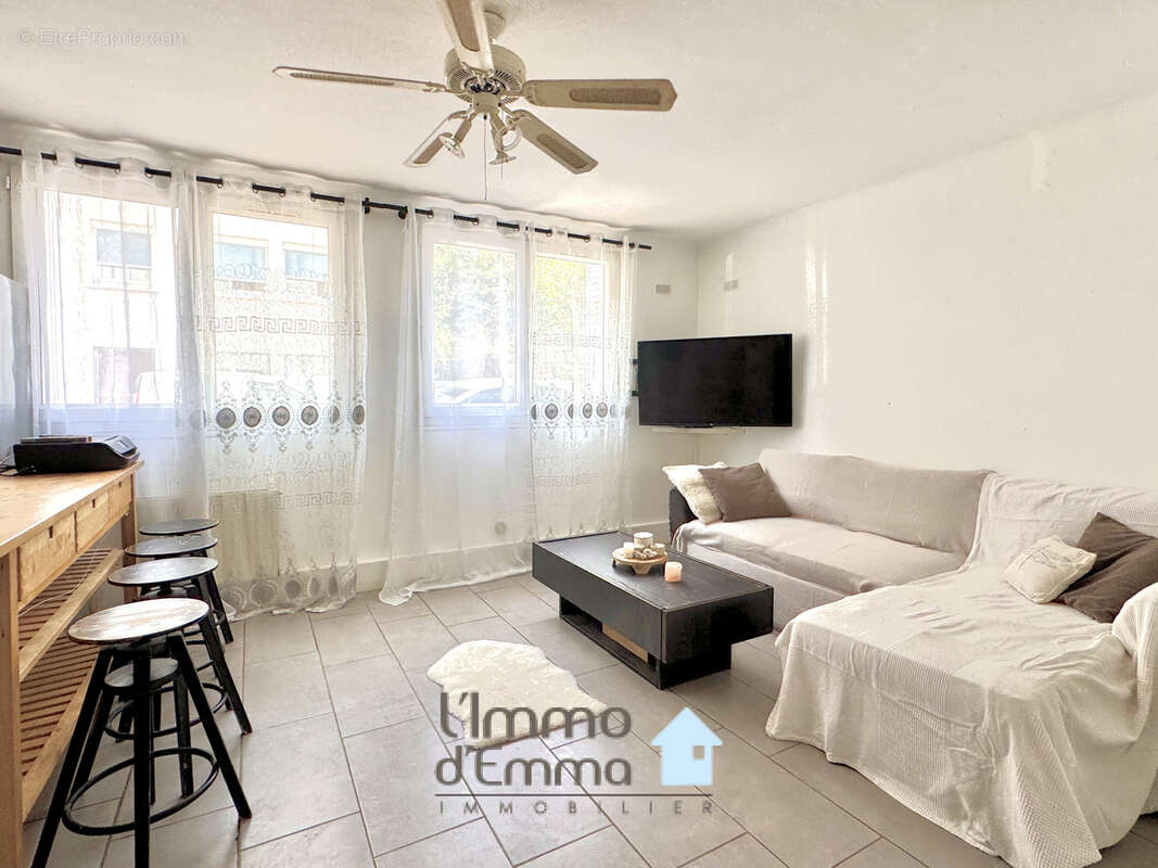 Appartement à MARSEILLE-8E
