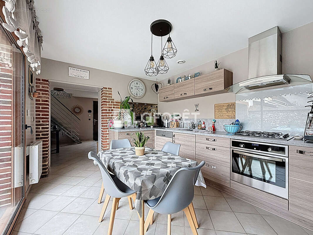 Maison à LA CROIX-SAINT-LEUFROY