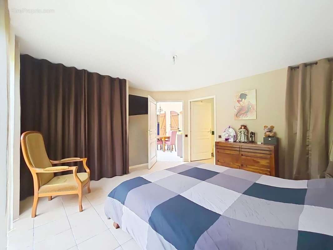 Photo 3 - Maison à CORBAS