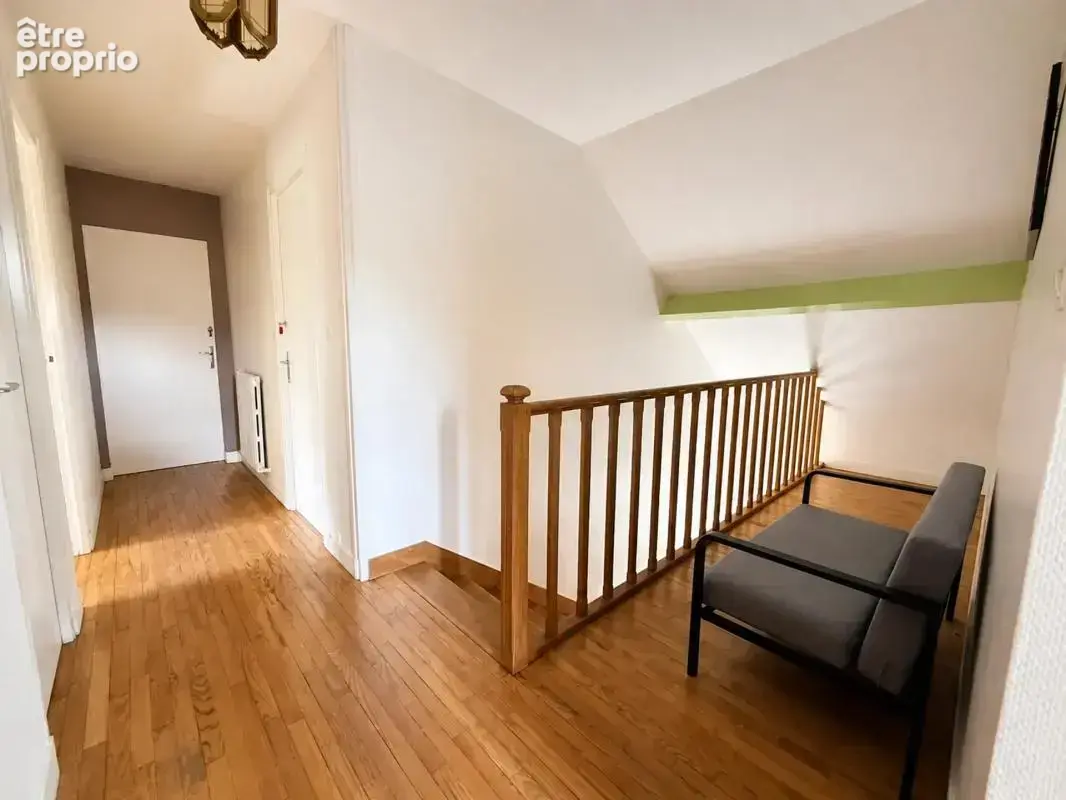 Maison de 7 pièces de 134 m² à Pont-Sainte-Maxence - photo 11