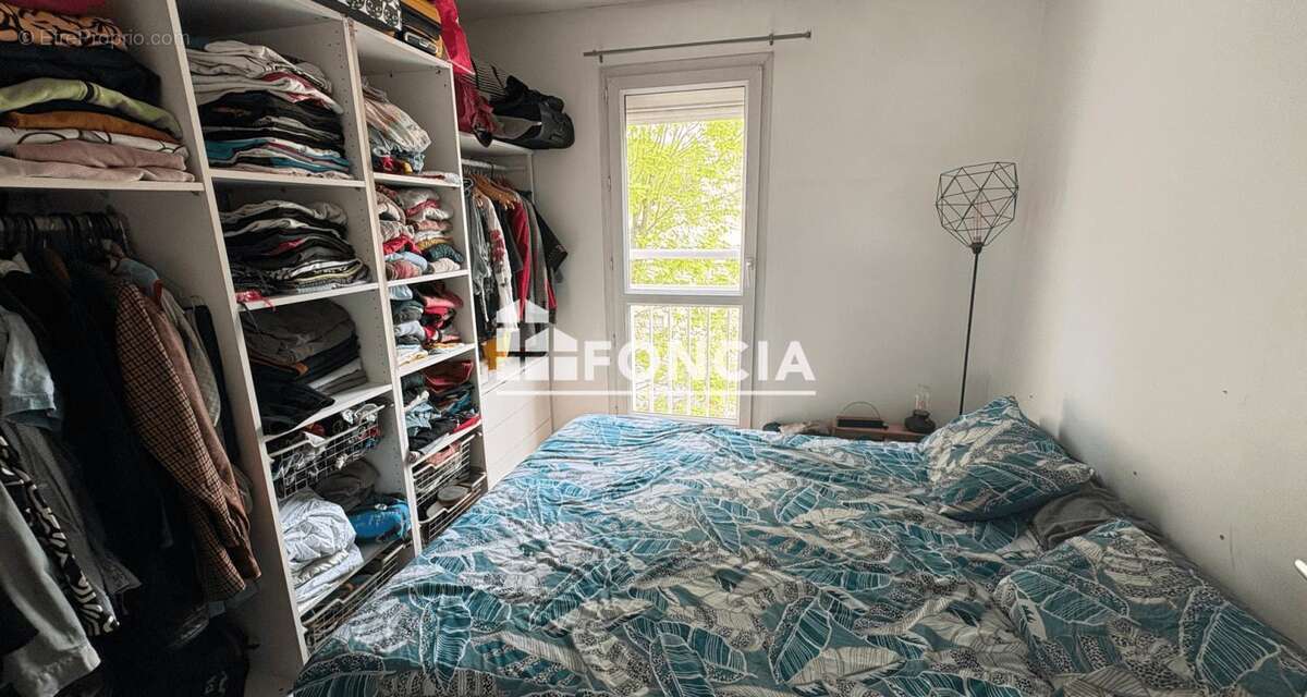 Appartement à FRESNES