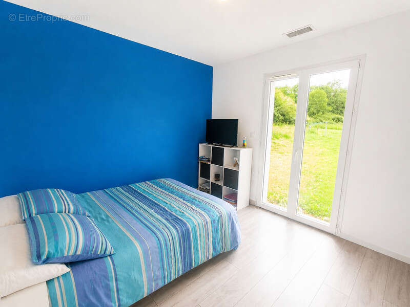 Maison contemporaine de 2021  Garantie décennale  DPE A  Terrain de près d'un hectare - photo 3