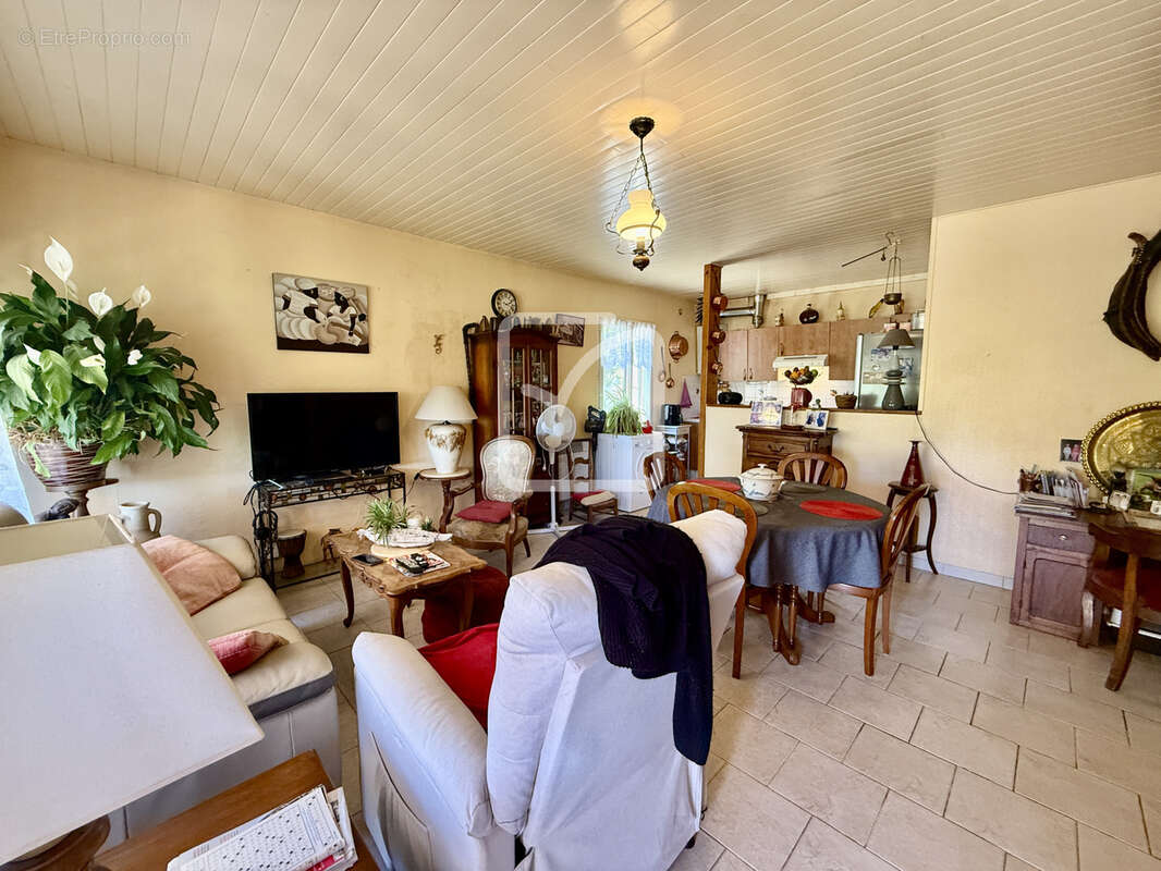 Ensemble immobilier de 2 maisons à vendre à Sarlat - photo 14
