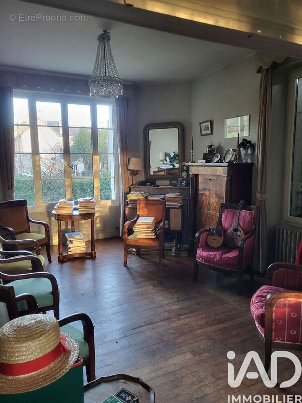 Maison 230 m² à Sille-Le-Guillaume  - photo 6