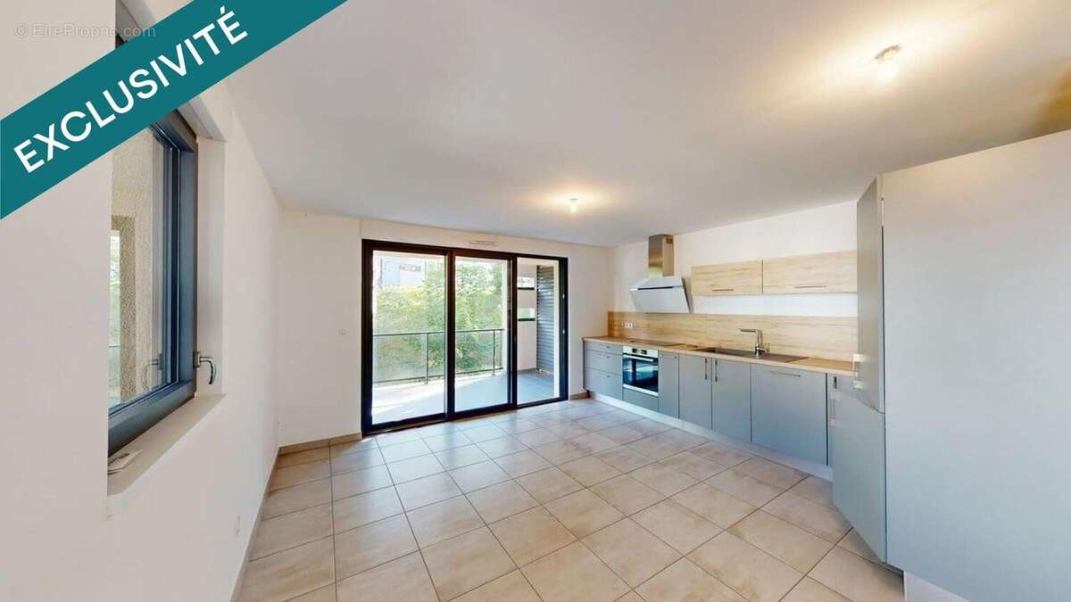 Appartement 91 m² à La Roche-Sur-Foron  - photo 3