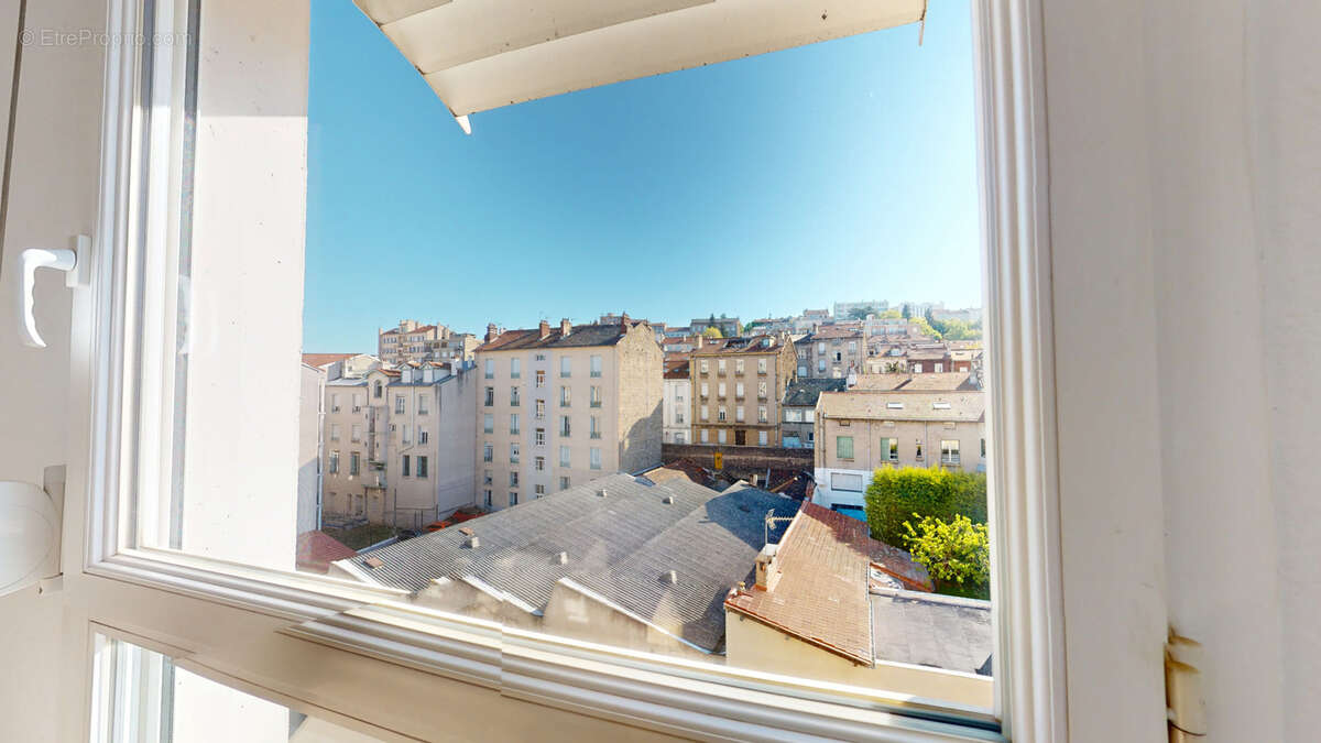 Appartement à SAINT-ETIENNE
