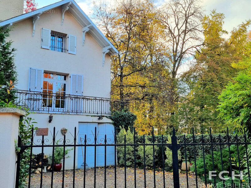 Maison à VICHY