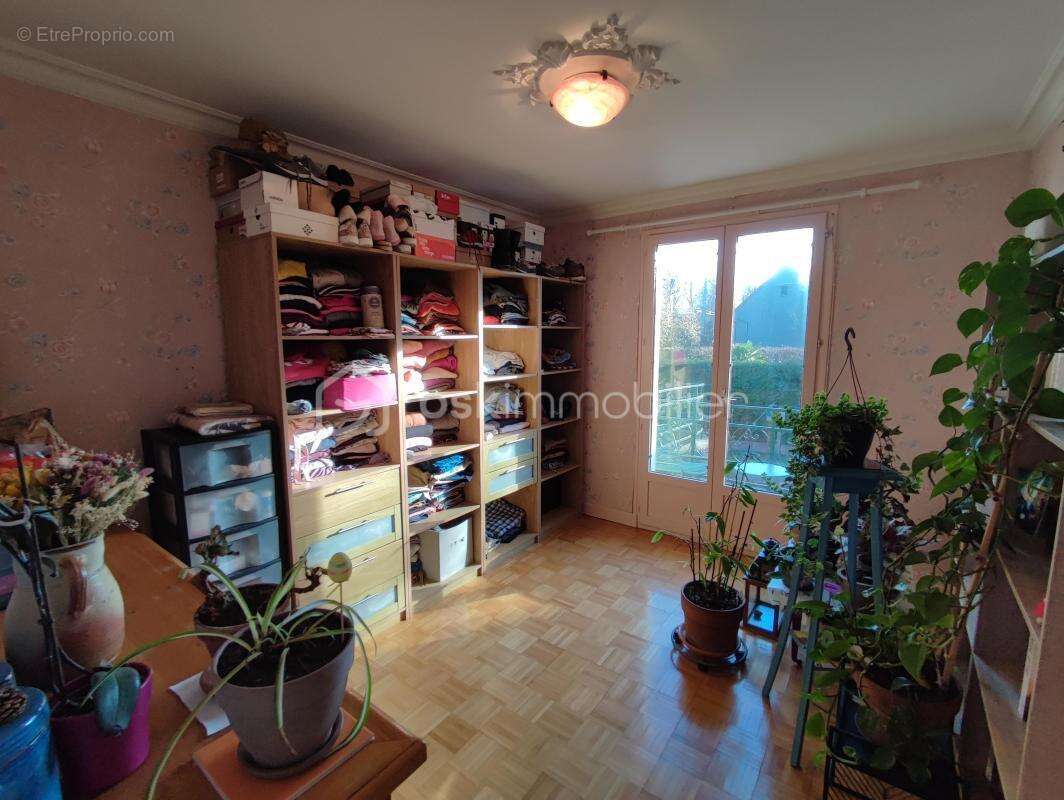 Maison à VILLENEUVE-L'ARCHEVEQUE