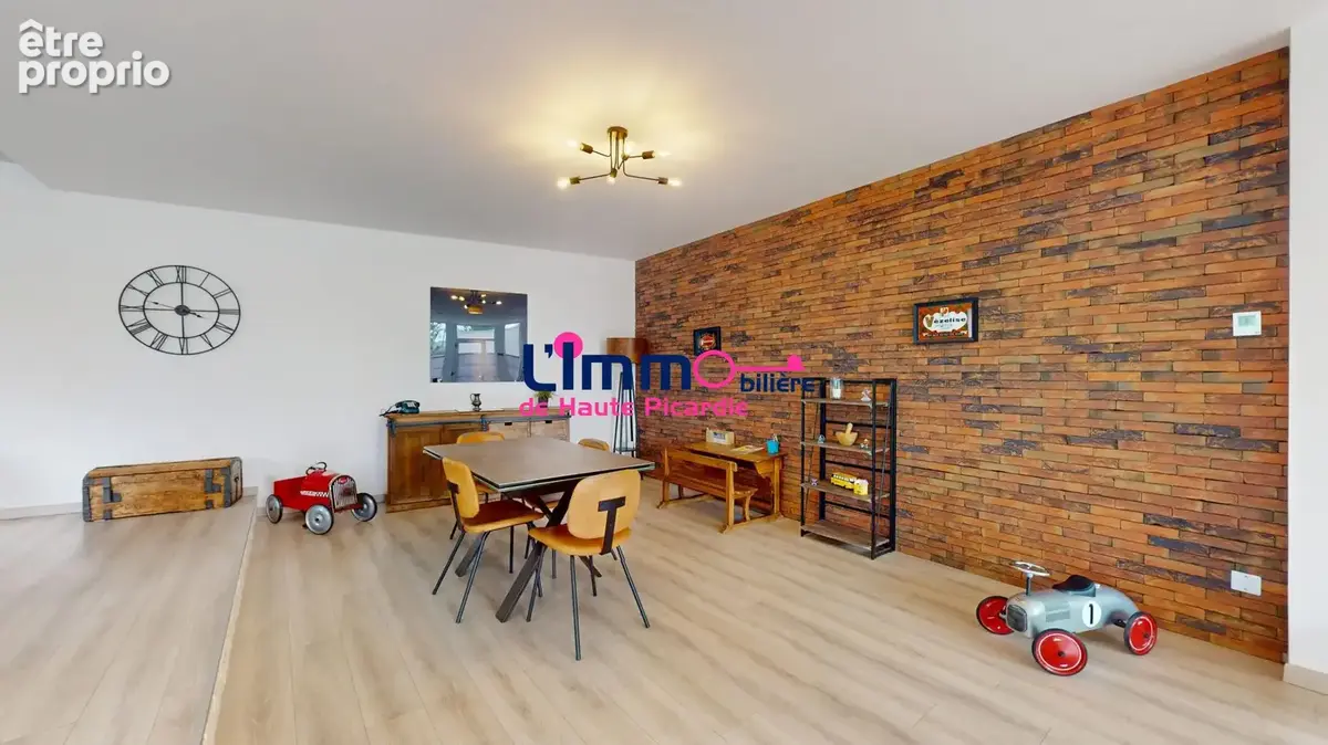Maison 6 pièces 234 m² à vendre à Rosieres-En-Santerre (80170) - photo 3