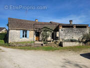 maison vue jardin - Maison à SAINT-CERNIN-DE-LABARDE