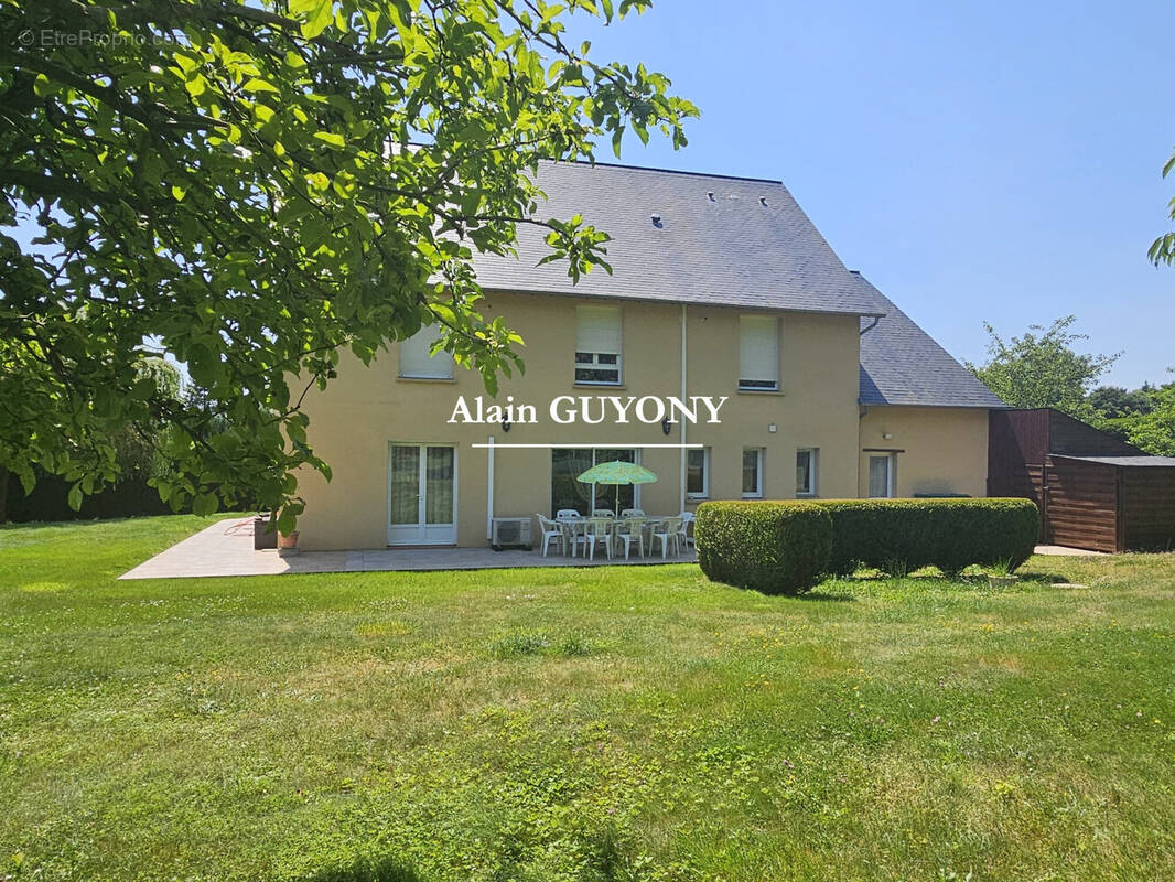 Maison à PONT-L'EVEQUE