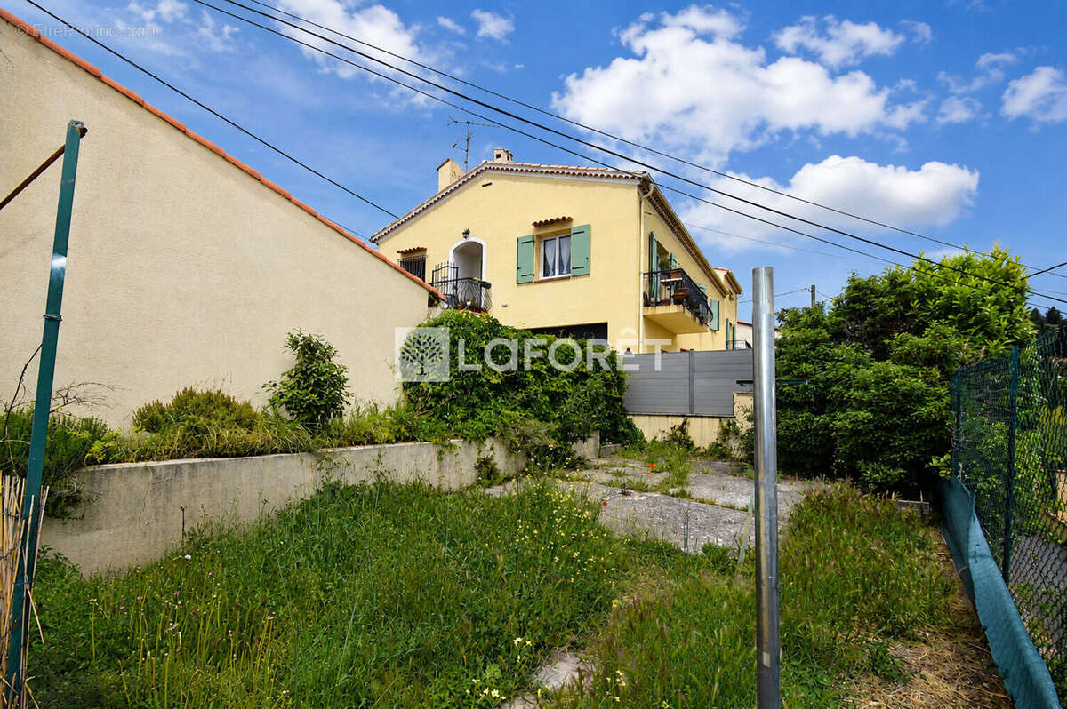 Maison à FAYENCE