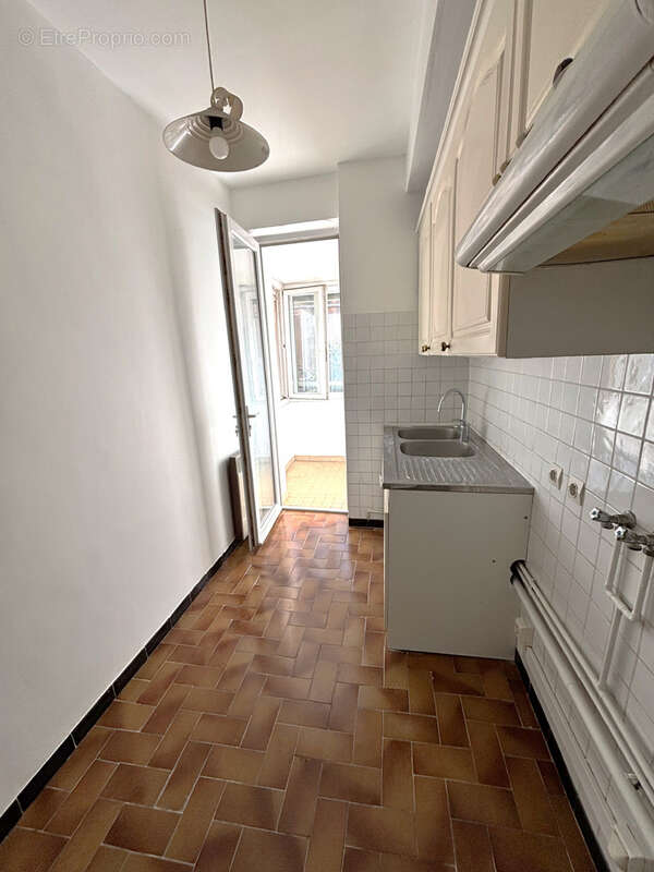 Appartement à MARSEILLE-6E